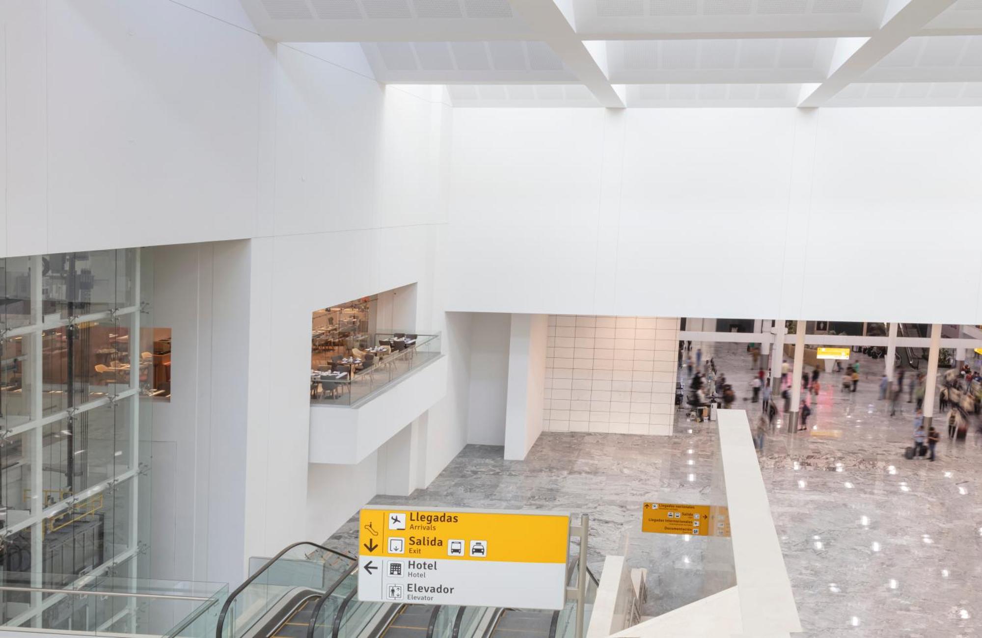 Hilton Garden Inn Guadalajara Airport El Zapote  エクステリア 写真