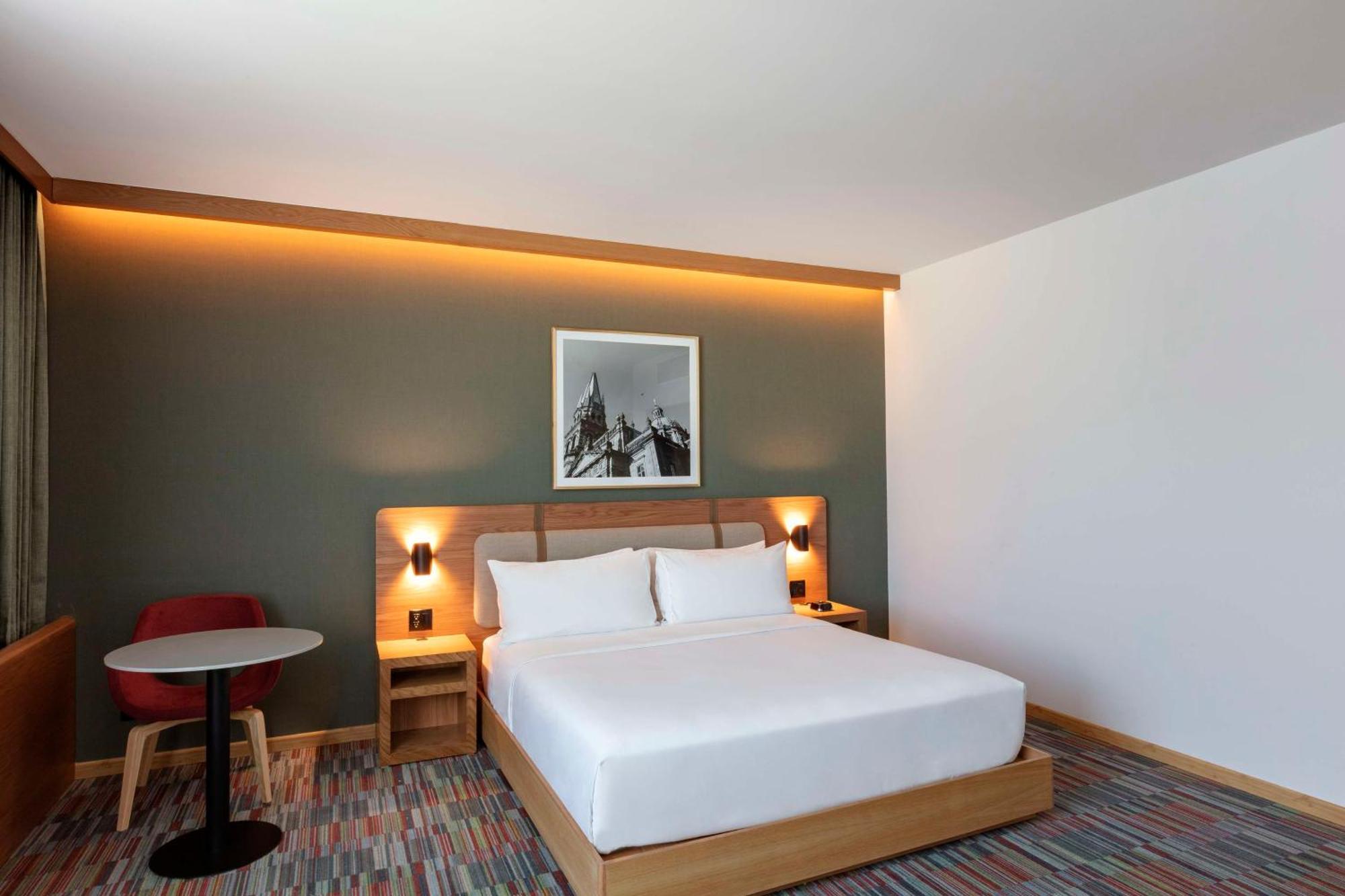Hilton Garden Inn Guadalajara Airport El Zapote  エクステリア 写真