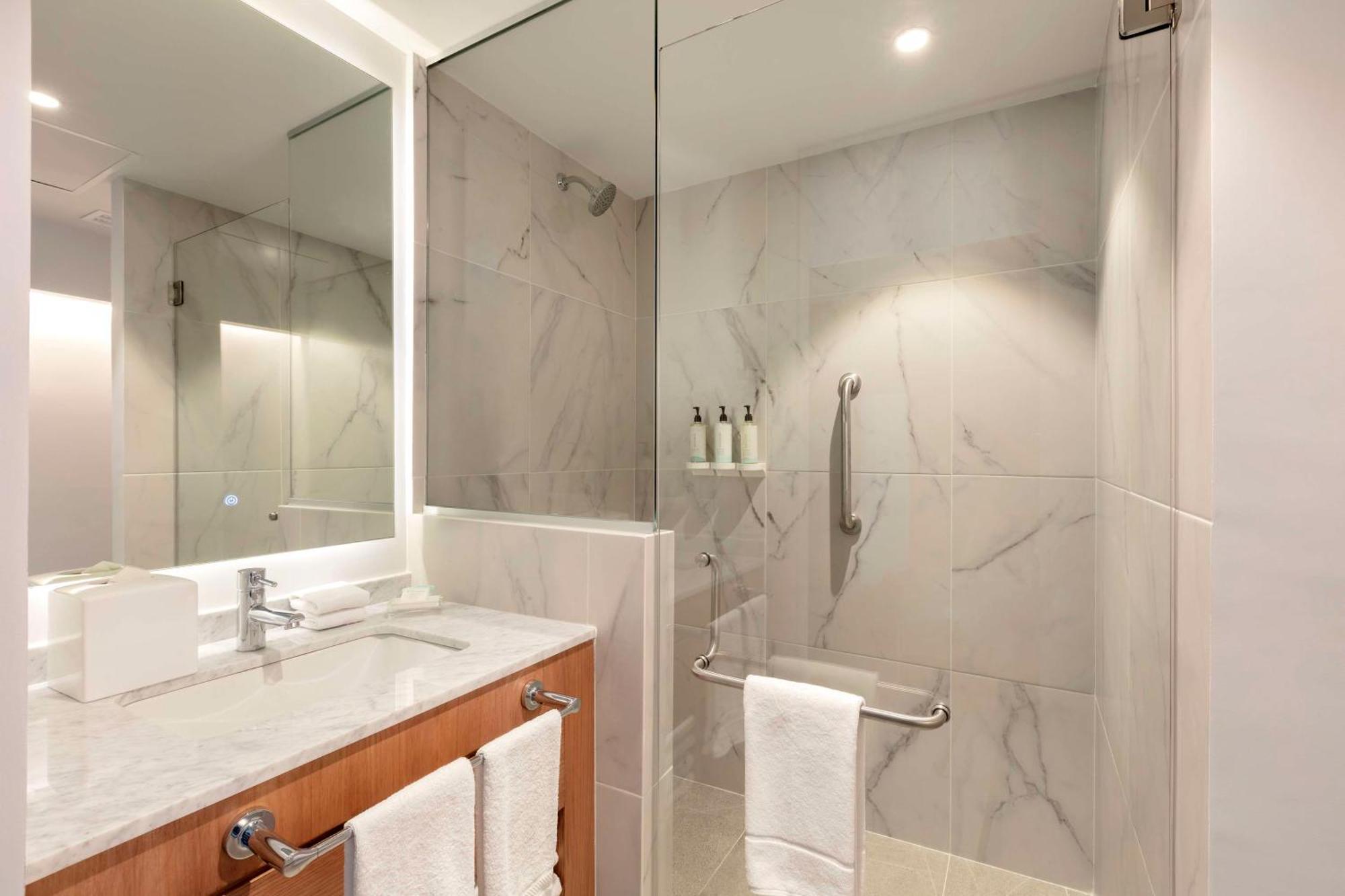 Hilton Garden Inn Guadalajara Airport El Zapote  エクステリア 写真
