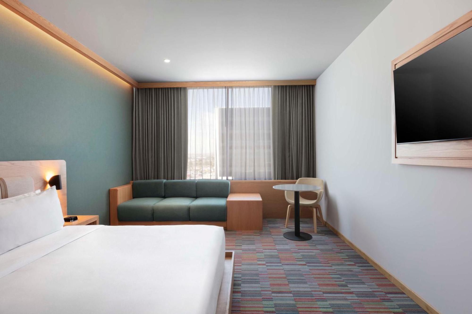 Hilton Garden Inn Guadalajara Airport El Zapote  エクステリア 写真