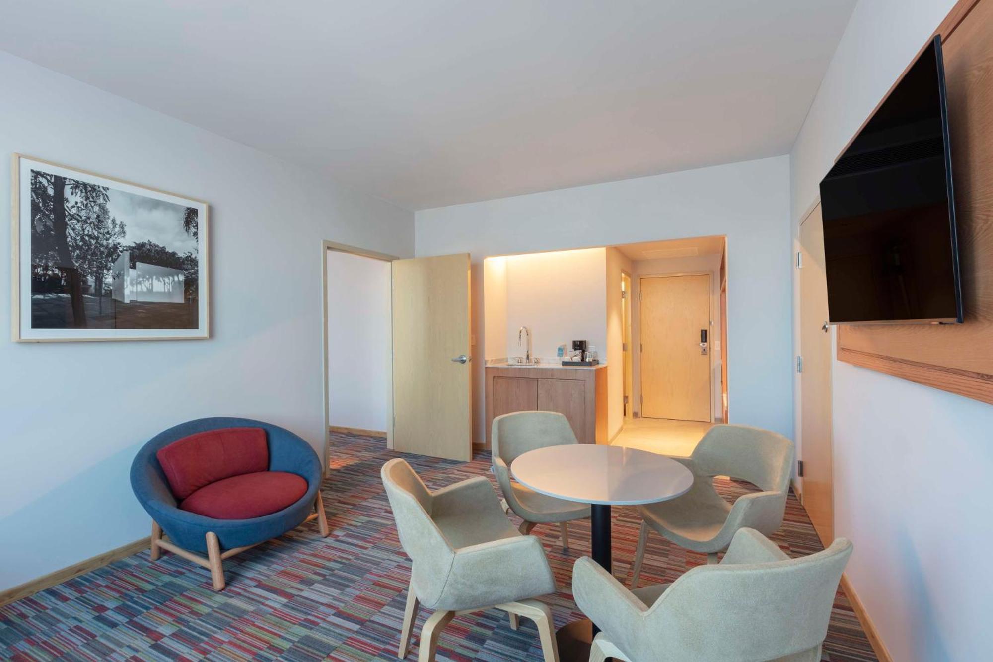 Hilton Garden Inn Guadalajara Airport El Zapote  エクステリア 写真