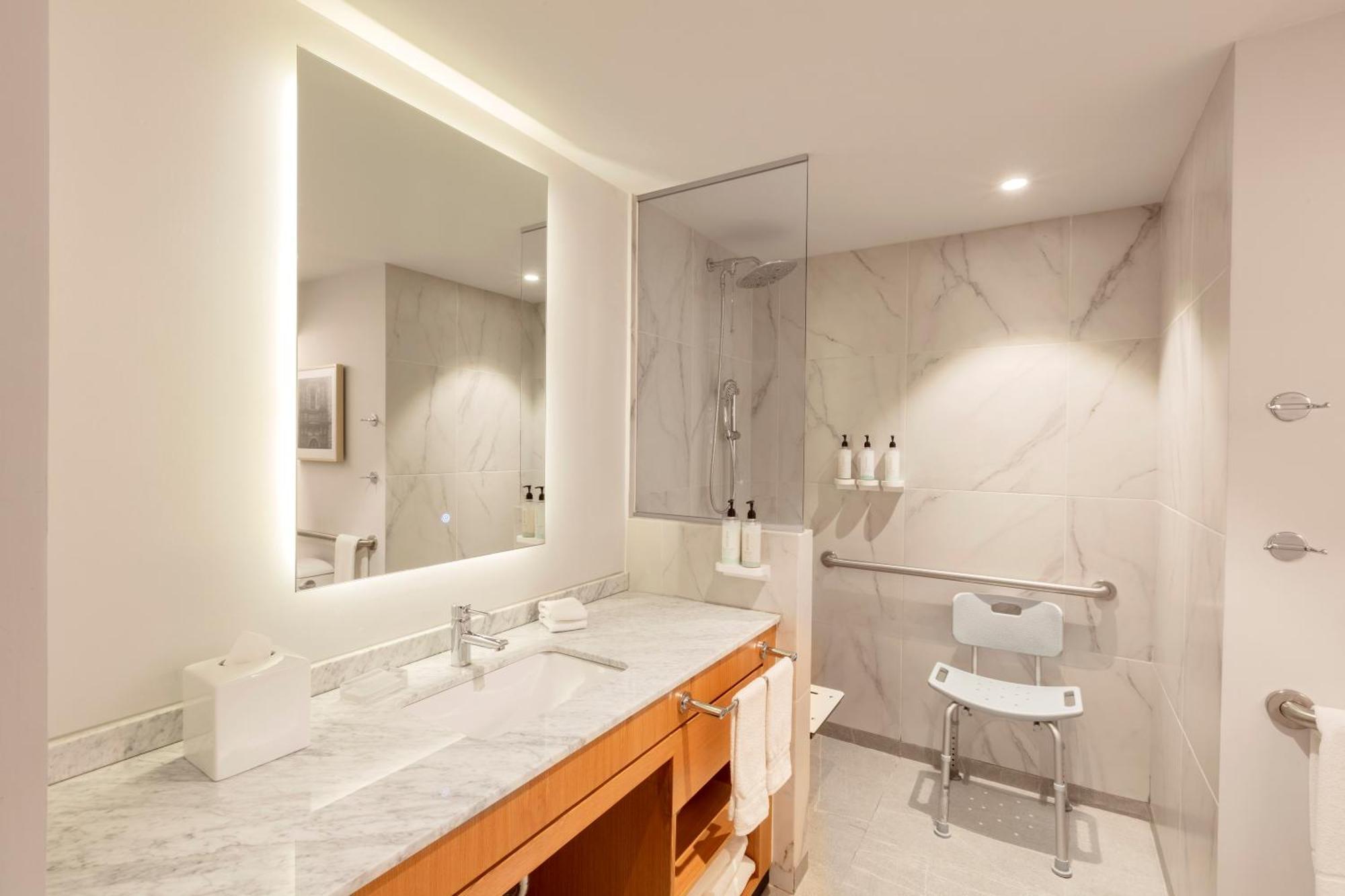 Hilton Garden Inn Guadalajara Airport El Zapote  エクステリア 写真