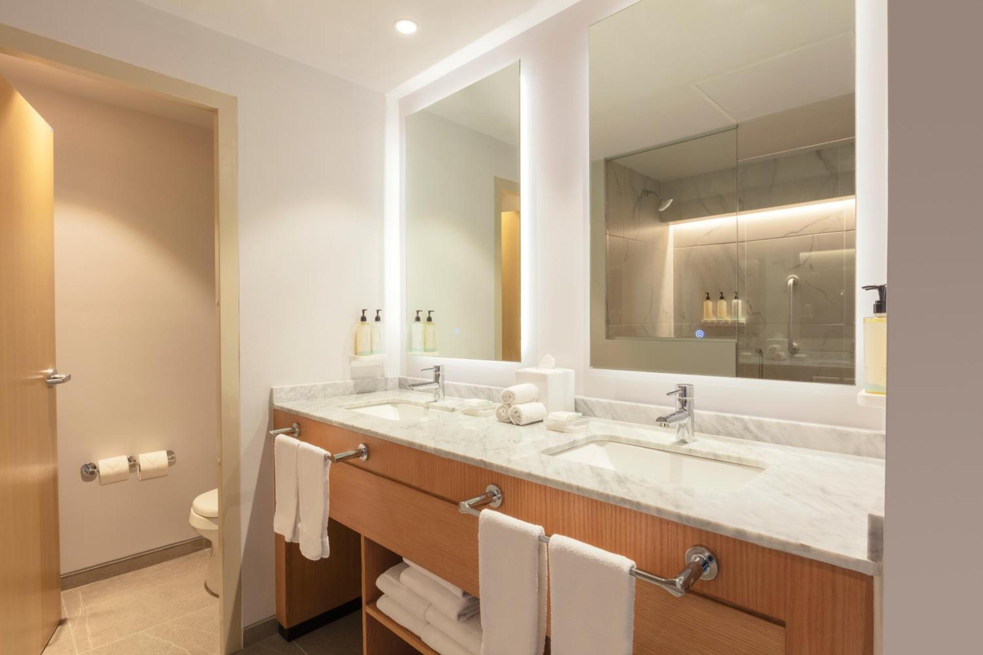 Hilton Garden Inn Guadalajara Airport El Zapote  エクステリア 写真
